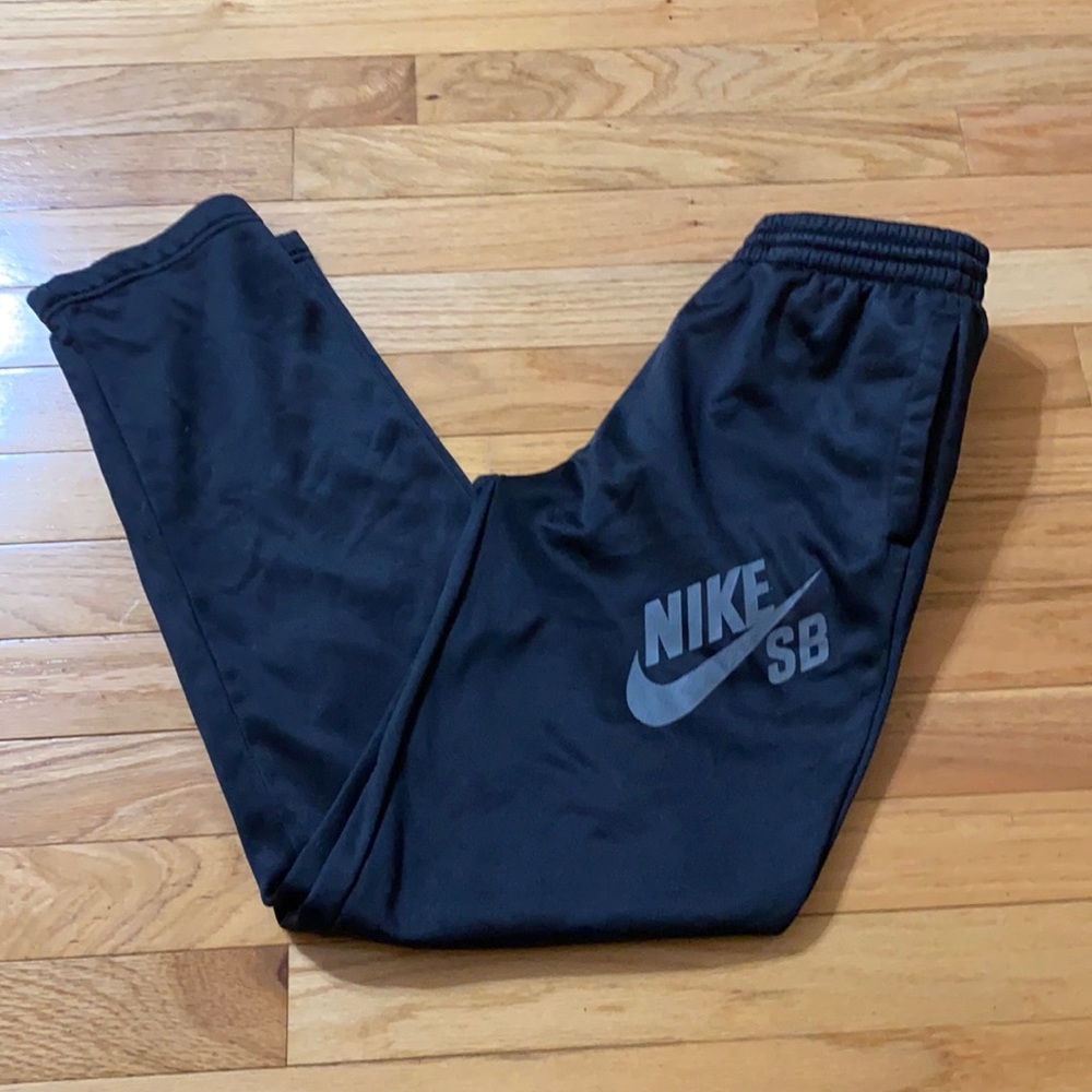 NIKE a athletic pants